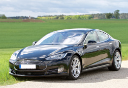 2015 Tesla Model S P85+